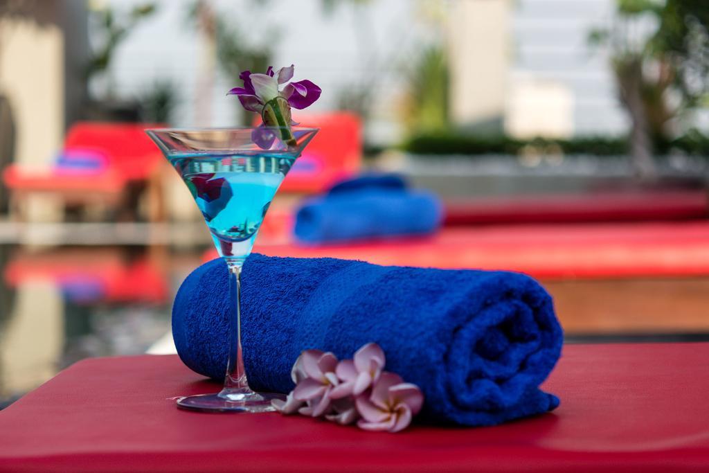 Diamond Palace Resort & Sky Bar プノンペン エクステリア 写真